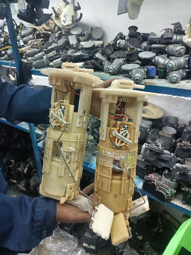 Nissan Caravan 2005 Complete Fuel Pump - main view