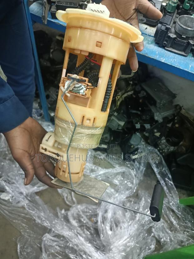 Nissan Urvan 2010 Fuel Pump - main view