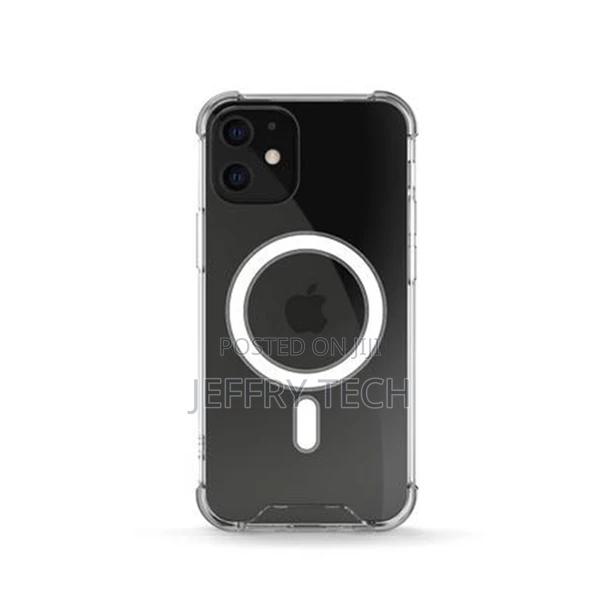 iPhone 12/ 12 Pro Clear Tough Case With Magsafe Support (20