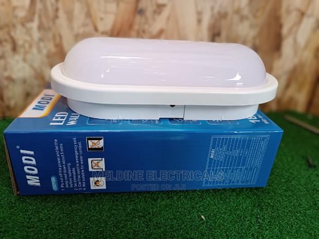 Bulkhead 18w LED - thumbnail 3