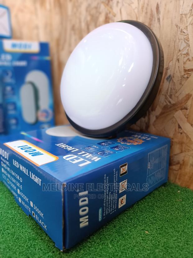 Bulkhead 18w LED - thumbnail 2