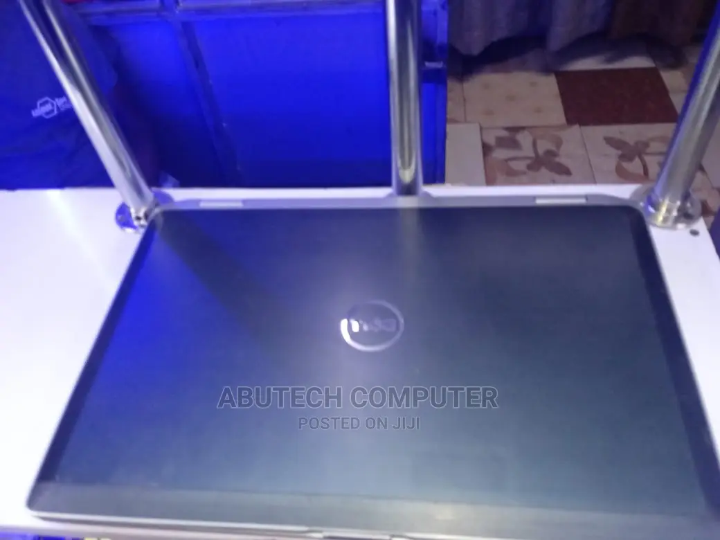Laptop Dell 4GB Intel Core I7 HDD 500GB