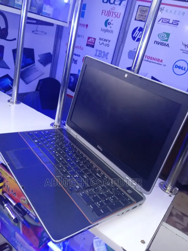 Laptop Dell 4GB Intel Core I7 HDD 500GB