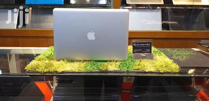 Laptop Apple MacBook Pro 4GB Intel Core i5 HDD 500GB