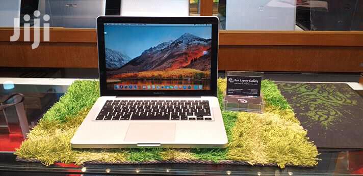 Laptop Apple MacBook Pro 4GB Intel Core i5 HDD 500GB
