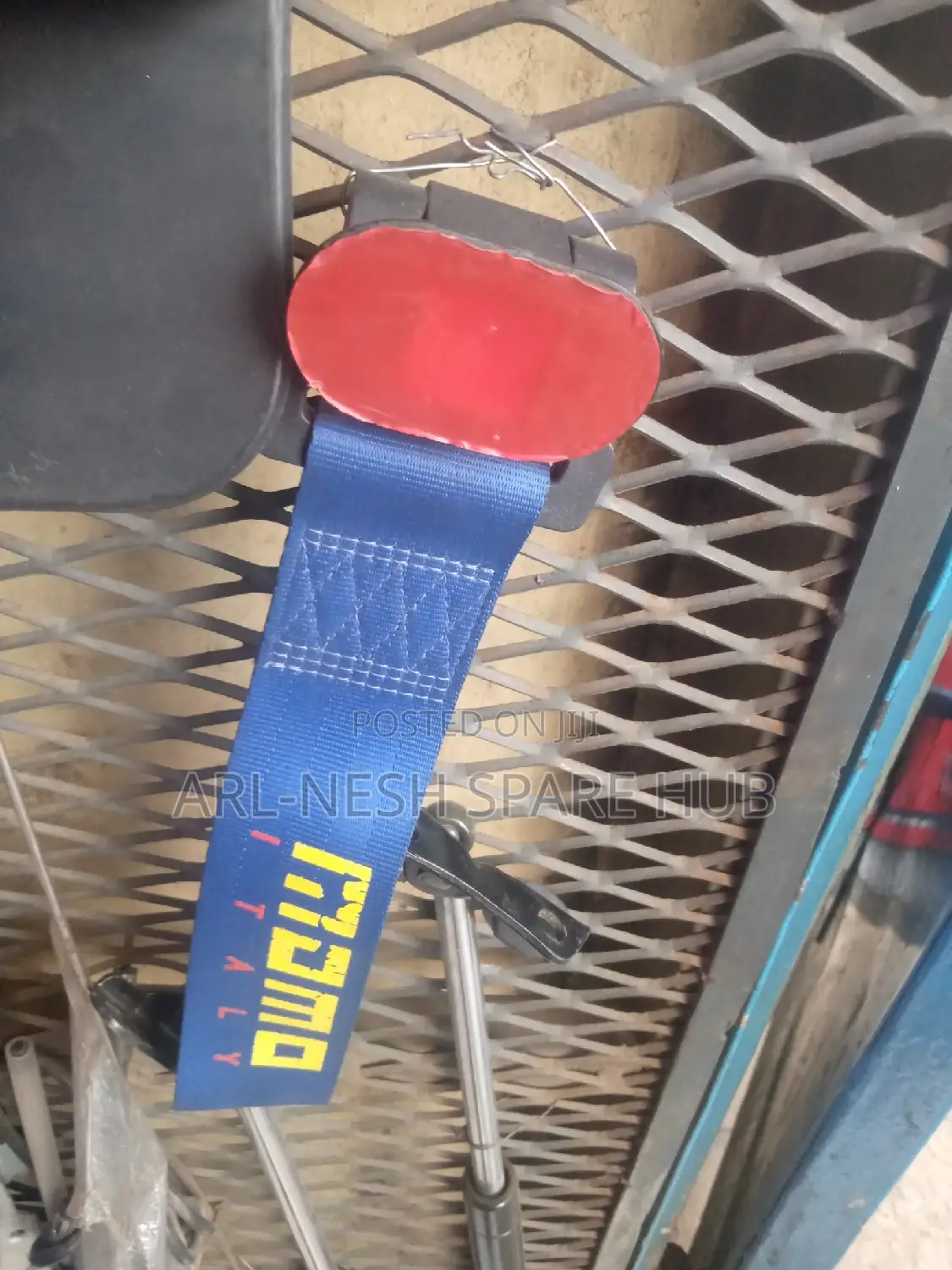Universal Momo Ribbon