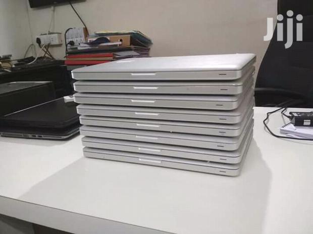 Laptop Apple MacBook Pro 4GB Intel Core i5 HDD 500GB - main view