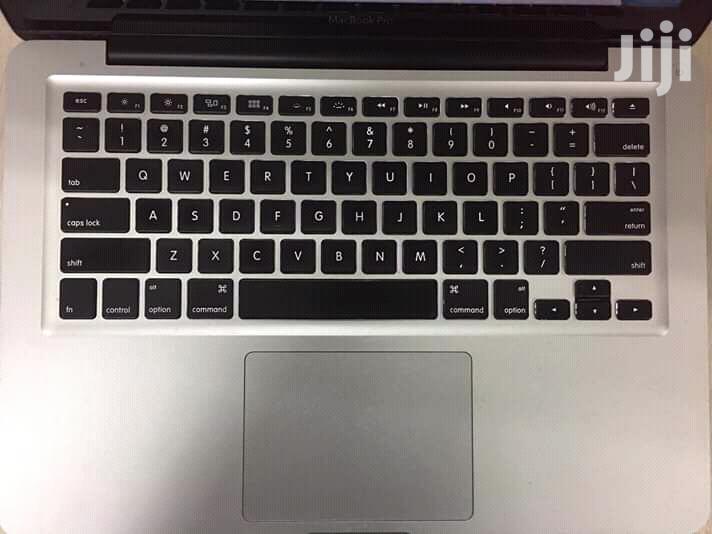 Laptop Apple MacBook Pro 4GB Intel Core i5 HDD 500GB