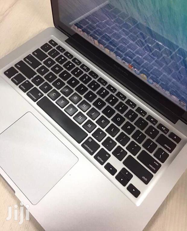 Laptop Apple MacBook Pro 4GB Intel Core i5 HDD 500GB - thumbnail 3
