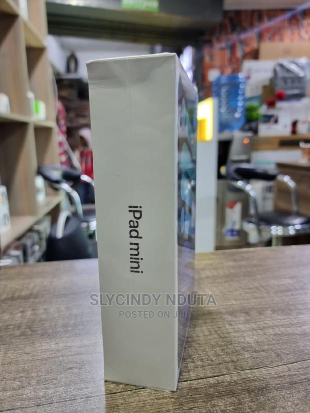 New Apple iPad Mini (2021) 64 GB Black - main view