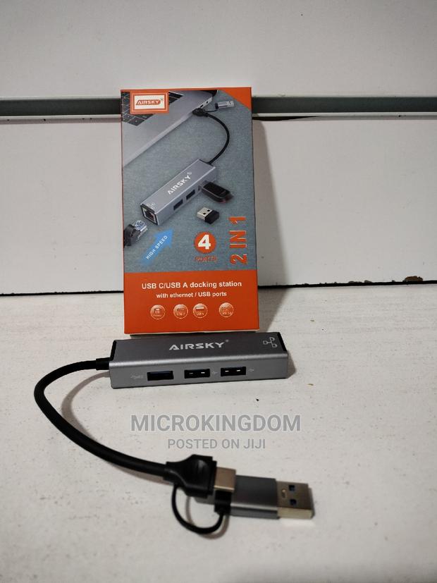 Docking Station With Ethernet - thumbnail 3