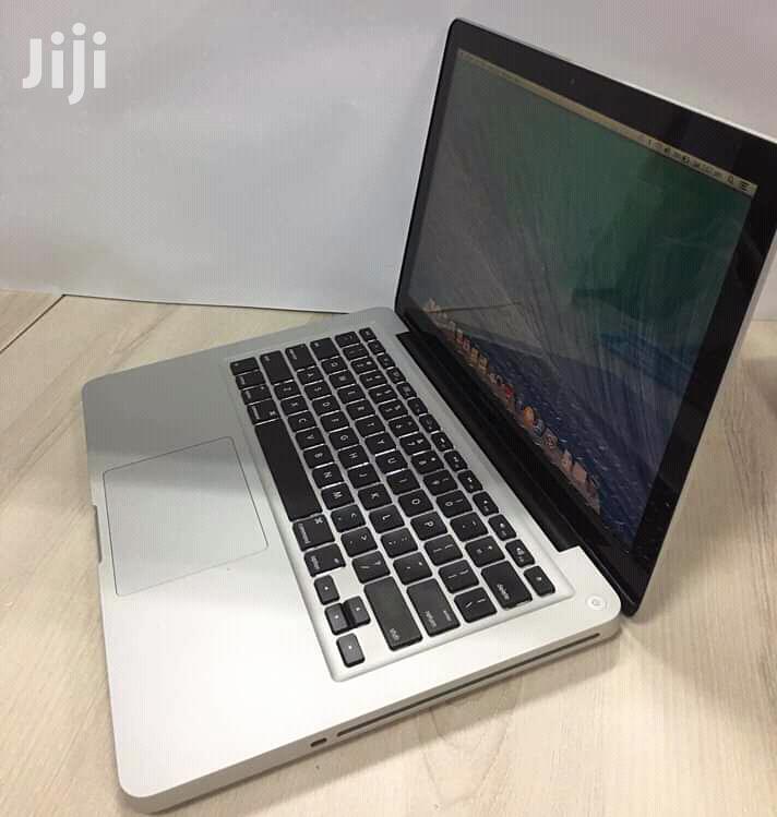Laptop Apple MacBook Pro 4GB Intel Core i5 HDD 500GB