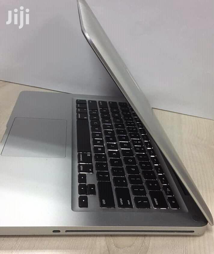 Laptop Apple MacBook Pro 4GB Intel Core i5 HDD 500GB