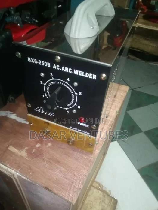 Welding Machine 250amps - thumbnail 3