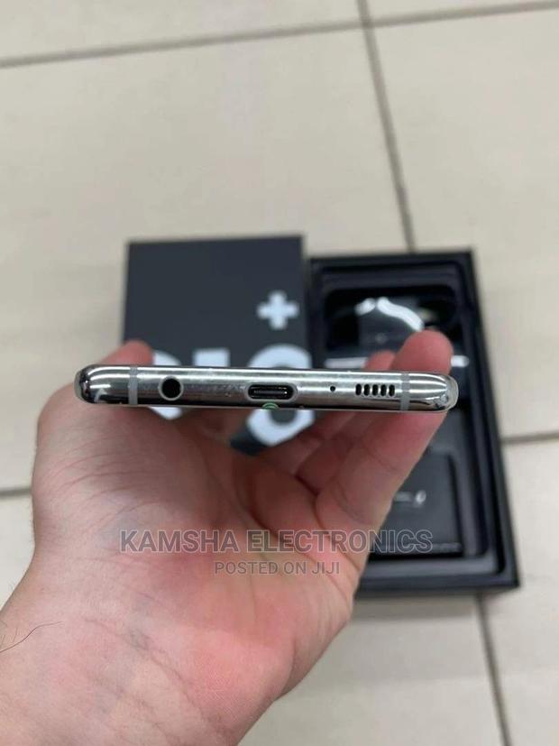 New Samsung Galaxy S10 Plus 128 GB Silver - thumbnail 2