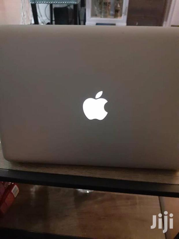 Laptop Apple MacBook Pro 4GB Intel Core i5 HDD 500GB