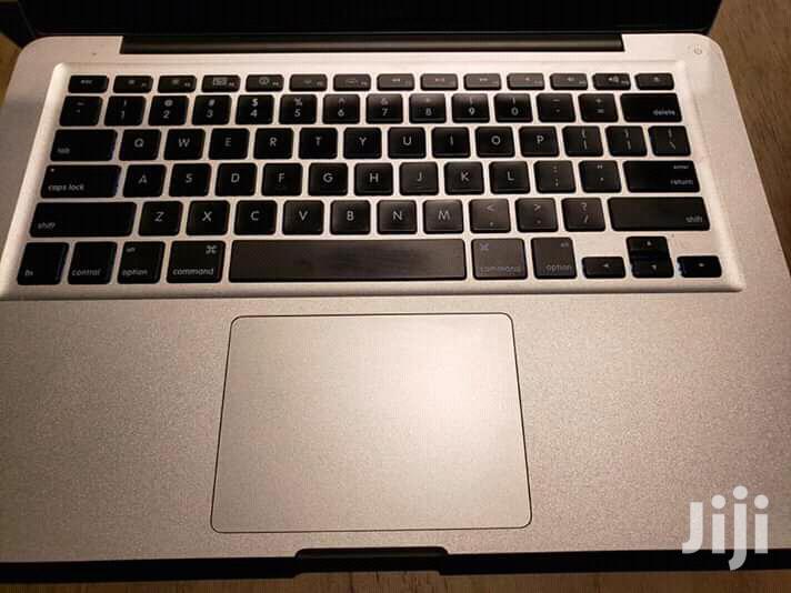 Laptop Apple MacBook Pro 4GB Intel Core i5 HDD 500GB