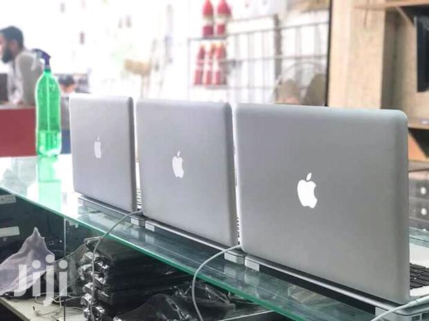 Laptop Apple MacBook Pro 4GB Intel Core i5 HDD 500GB