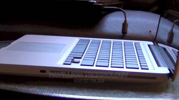 Laptop Apple MacBook Pro 4GB Intel Core I5 HDD 500GB - thumbnail 2