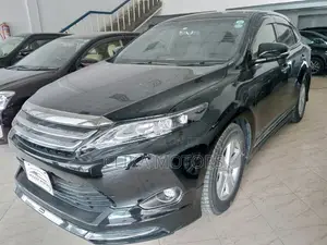 Toyota Harrier 2.0 2016 Beige