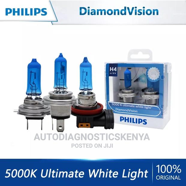 Philips Diamond Vision Car Headlight Bulbs - main view