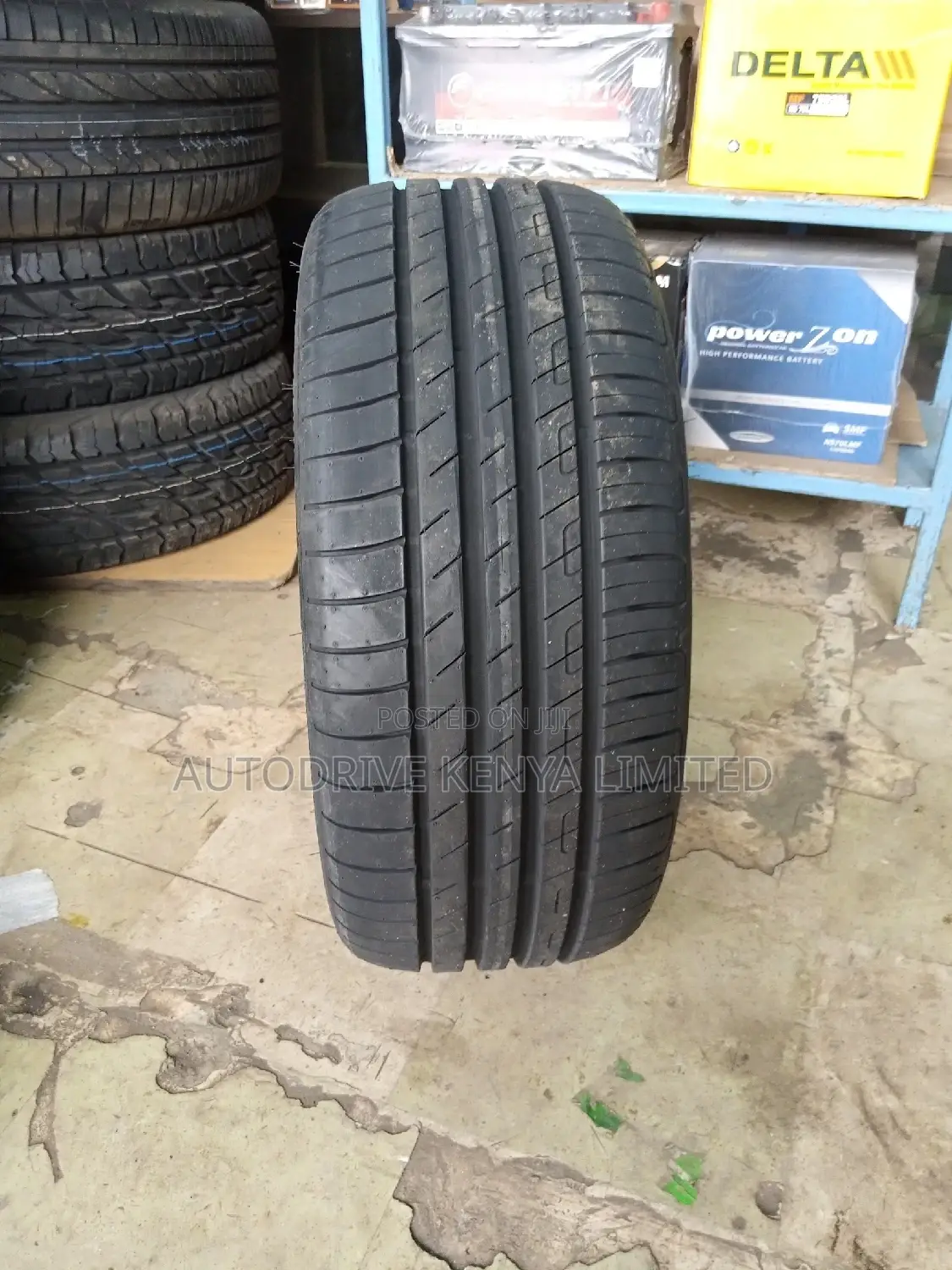 225/45r17 Goodyear Tyre