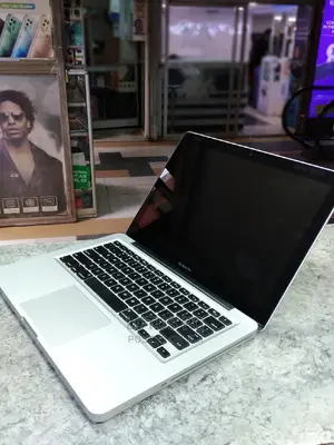 Laptop Apple MacBook Pro 2012 4GB Intel Core I5 HDD 500GB