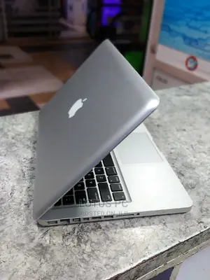 Laptop Apple MacBook Pro 2012 4GB Intel Core I5 HDD 500GB