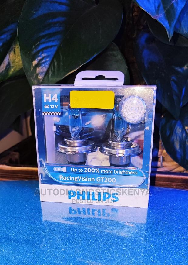 Philips H4 Racingvision GT200 Car Headlight Bulbs - main view