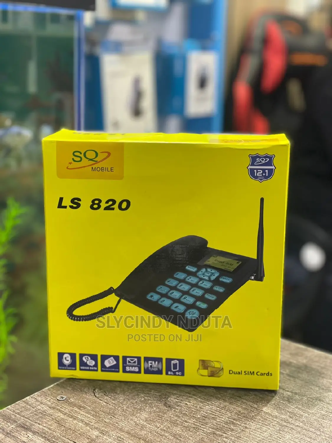 Sq Mobile Ls820