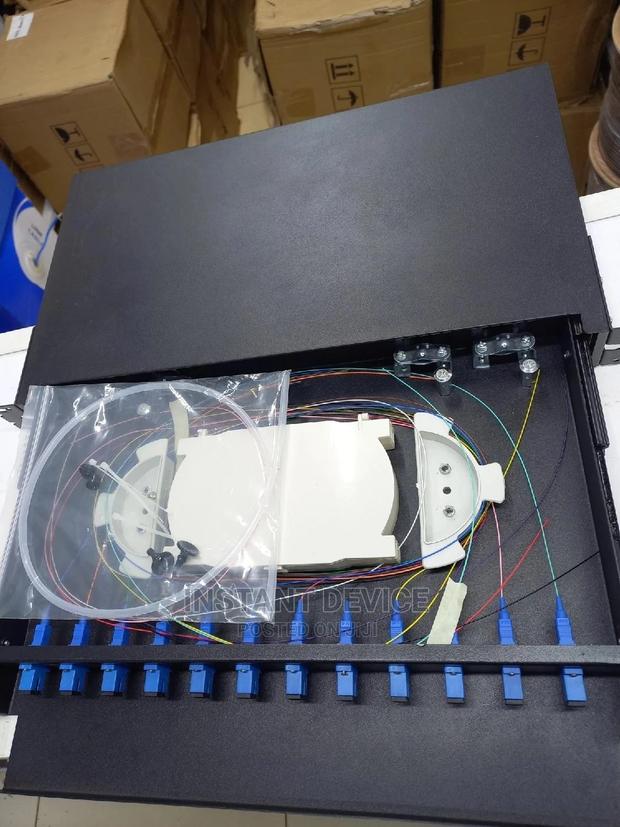 12 Port Simplex Patch Panel Loaded - thumbnail 3