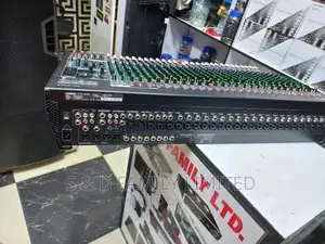 Yamaha MGP32X Plain Mixer