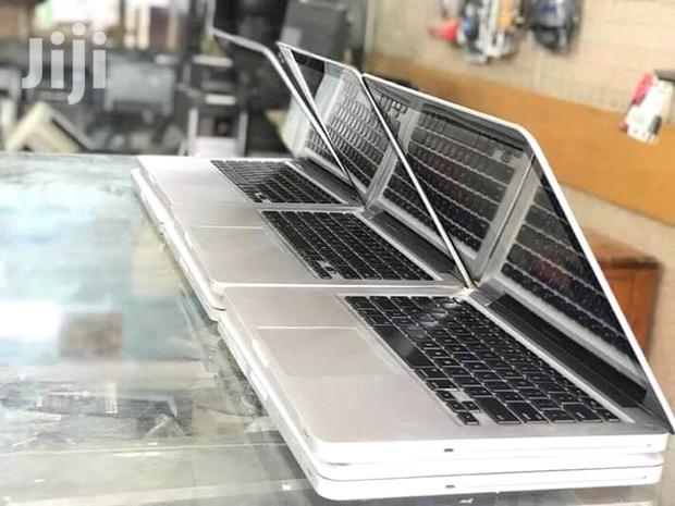 Laptop Apple MacBook Pro 4GB Intel Core i5 HDD 500GB - thumbnail 3