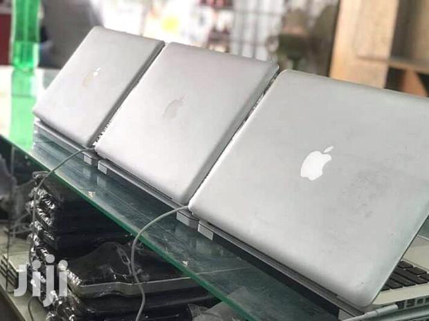 Laptop Apple MacBook Pro 4GB Intel Core i5 HDD 500GB