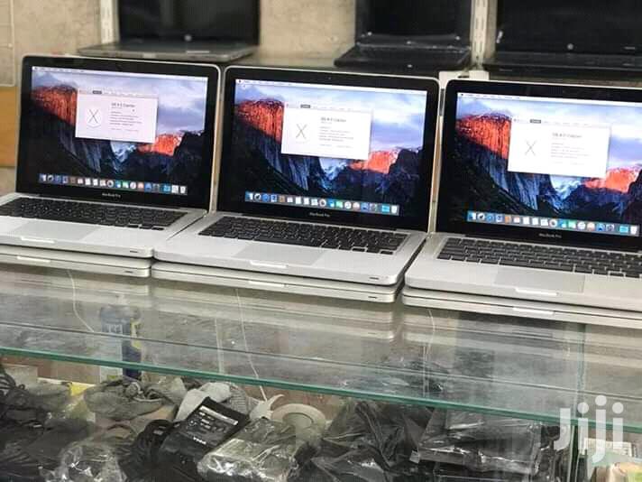 Laptop Apple MacBook Pro 4GB Intel Core i5 HDD 500GB