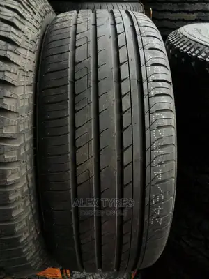 245/45r20 Boto Tyres Made in China