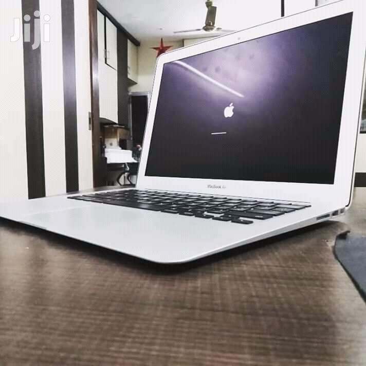 Laptop Apple MacBook Air 8GB Intel Core i5 SSD 256GB