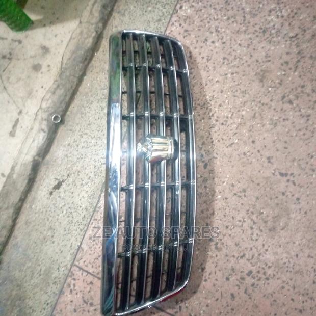 Toyota Crown 2008 Grill