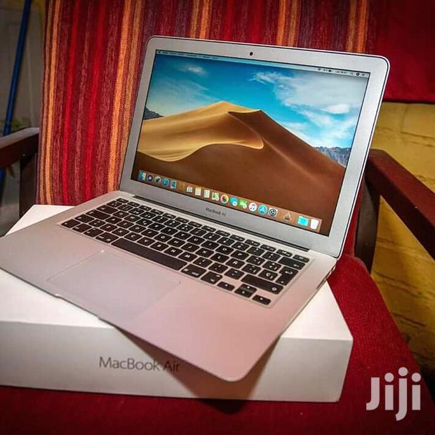 Laptop Apple MacBook Air 8GB Intel Core i5 SSD 256GB - main view
