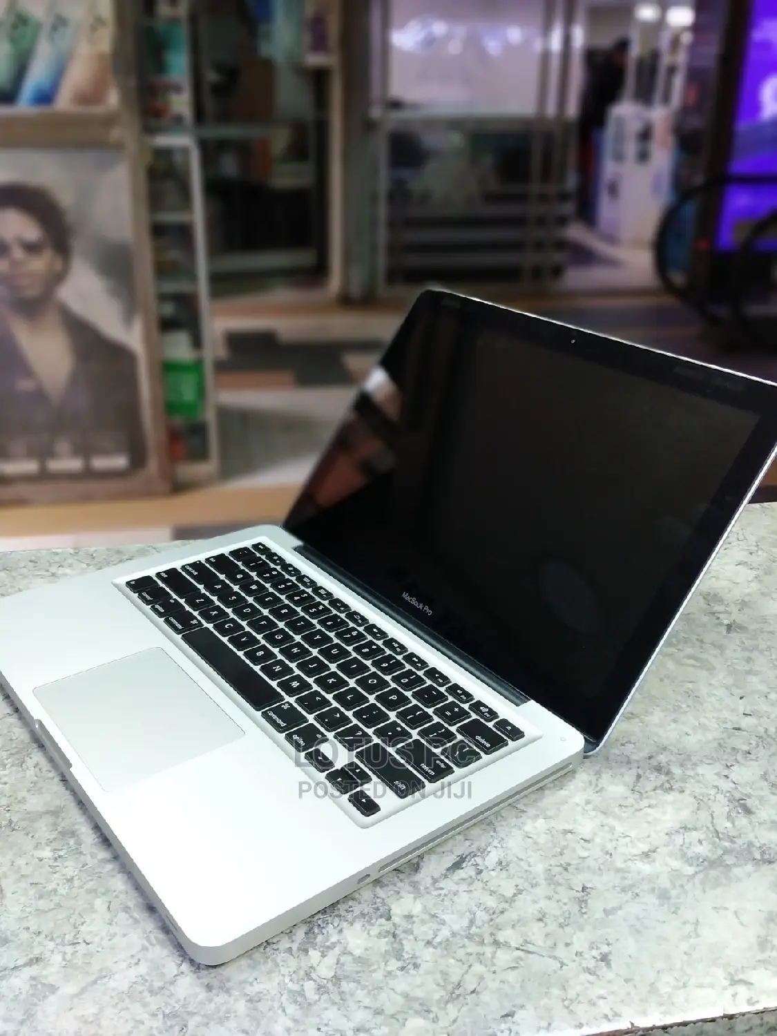 Laptop Apple MacBook Pro 2012 4GB Intel Core I5 HDD 500GB