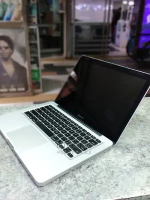 Laptop Apple MacBook Pro 2012 4GB Intel Core I5 HDD 500GB