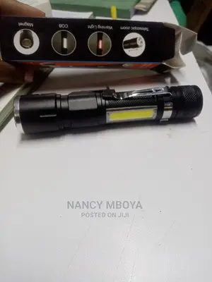 Rechargeable Zoomable Torch