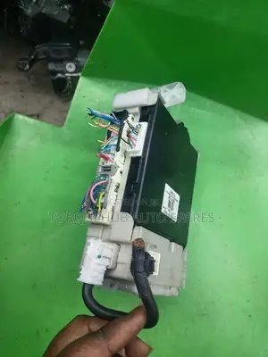 Toyota Vitz 2011 Fuse Box