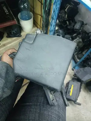 Toyota Vitz 2005 Complete Fuse Box