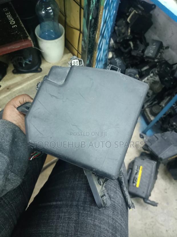 Toyota Vitz 2005 Complete Fuse Box - thumbnail 2