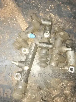 Mitsubishi FH Slave Cylinder
