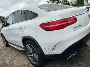 Mercedes-Benz GLE-Class 2016 White