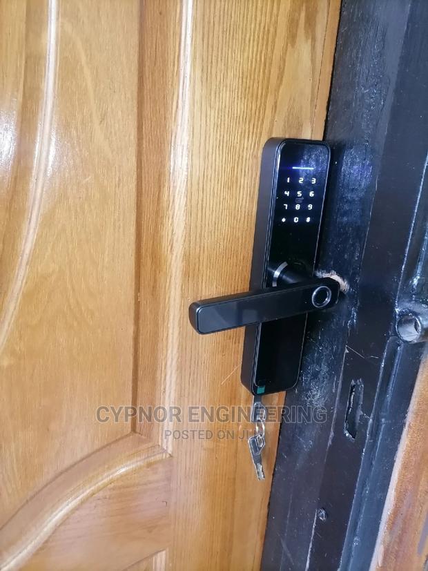 Hotel Biometric, Wifi,Cards and Passwords Smart Lock - thumbnail 3