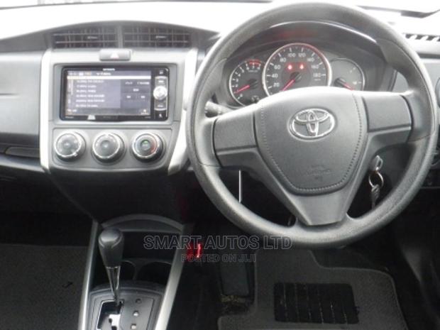 Toyota Corolla Fielder 2017 Silver - thumbnail 5