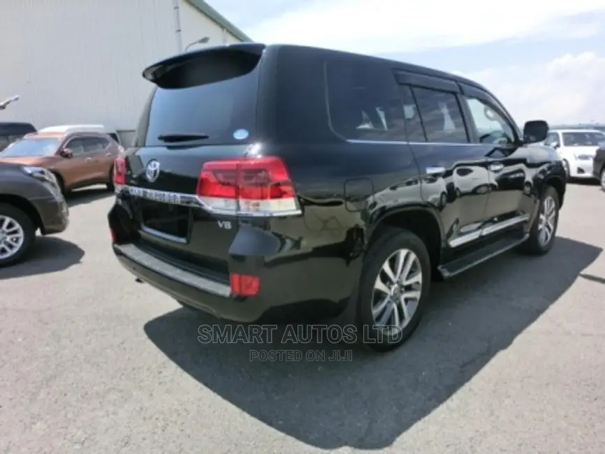 Toyota Land Cruiser 2016 Black